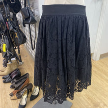 Load image into Gallery viewer, Ted Baker crinoline lined lace skirt 4(L)