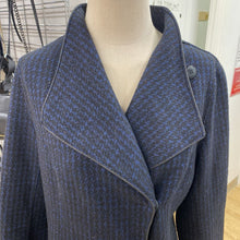 Load image into Gallery viewer, Tumi Vintage coat M