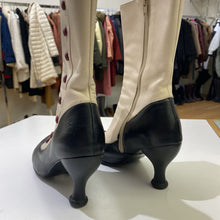 Load image into Gallery viewer, John Fluevog Bellevue Libby smith boots 7