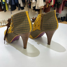 Load image into Gallery viewer, Poetic Licence laceup shoes 37