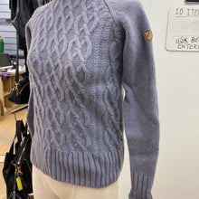 Load image into Gallery viewer, FJALLRAVEN cable knit sweater XXS