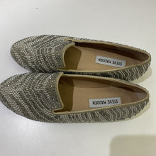 Load image into Gallery viewer, Steve Madden rhinestone flats 7.5