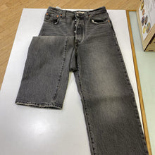 Load image into Gallery viewer, Levis ribcage straight ankle 26