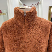 Load image into Gallery viewer, Eddie Bauer fuzzy sweater L