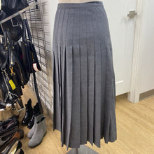 Load image into Gallery viewer, AlJean vintage wool pleated skirt 8