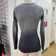 Load image into Gallery viewer, Icebreaker Merino base layer NWT XS