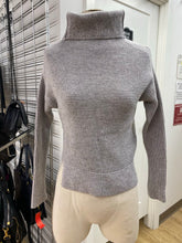Load image into Gallery viewer, Babaton wool/cashmere sweater XXS