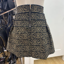 Load image into Gallery viewer, Guess gold print skirt S