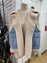 Load image into Gallery viewer, Oat Denim faux shearling vest XL