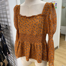 Load image into Gallery viewer, French Connection smocked waist top M