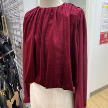 Load image into Gallery viewer, Elli White velour top M NWT