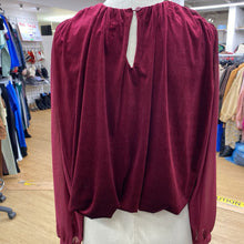 Load image into Gallery viewer, Elli White velour top M NWT