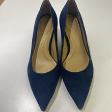 Load image into Gallery viewer, Talbots suede kitten heels NWOT 7.5