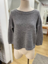 Load image into Gallery viewer, Club Monaco back zipper sweater M