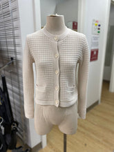 Load image into Gallery viewer, Uniqlo button cardi XS