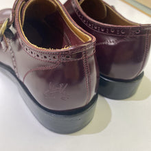 Load image into Gallery viewer, John Fluevog brogues 8.5