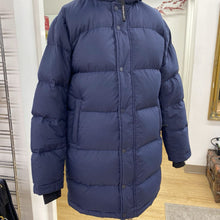 Load image into Gallery viewer, Aritzia The Super Puff down coat XS