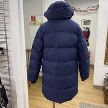 Load image into Gallery viewer, Aritzia The Super Puff down coat XS