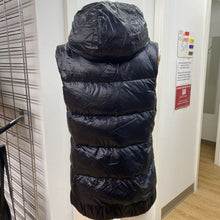 Load image into Gallery viewer, Lululemon reversible vest 8
