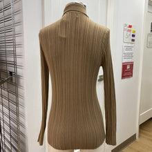 Load image into Gallery viewer, Feelkoo knit top NWT M/L