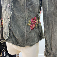 Load image into Gallery viewer, Vintage 90's Embriodered top