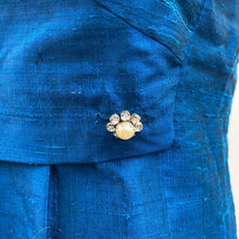 Load image into Gallery viewer, Vintage 60's Raw Silk dress 4/6