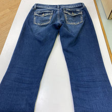 Load image into Gallery viewer, Silver Suki Slim Boot jeans 27