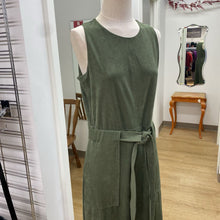 Load image into Gallery viewer, Banana Republic jumpsuit 10 NWT