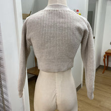 Load image into Gallery viewer, Babaton cropped sweater 2XS