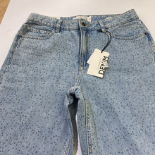 Load image into Gallery viewer, Dynamite Mika Relaxed Straight rhinestone jeans NWT 8