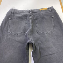 Load image into Gallery viewer, Second Yoga Jeans 31
