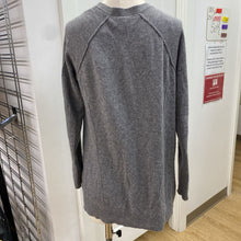 Load image into Gallery viewer, Max Studio 2ply cashmere cardi M