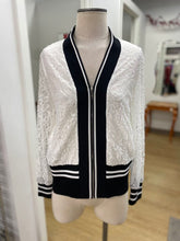 Load image into Gallery viewer, Coco Y Club lace zip up top/light jacket L