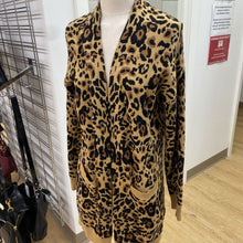 Load image into Gallery viewer, Melanie Lyne leopard print sweater S
