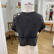 Load image into Gallery viewer, Solola knit cotton vest 36