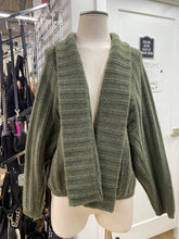 Load image into Gallery viewer, Lululemon Sweater XS/S