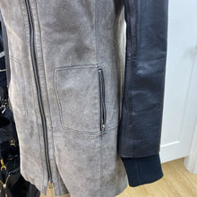 Load image into Gallery viewer, Danier zip out liner leather coat XS