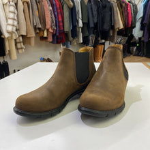 Load image into Gallery viewer, Blundstone boots 6.5