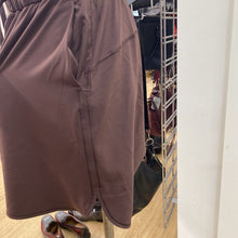 Load image into Gallery viewer, Lululemon Skirt 10