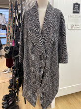 Load image into Gallery viewer, Dennis Merotto coat 8