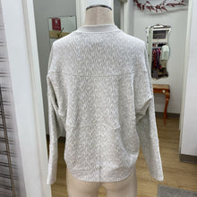 Load image into Gallery viewer, Lululemon sweater 6