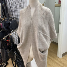 Load image into Gallery viewer, Babaton sleeveless sweater XXS/XS