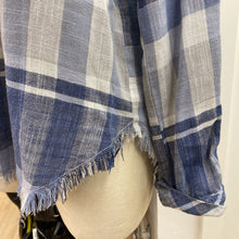 Load image into Gallery viewer, Bella Dahl plaid top S