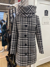 Load image into Gallery viewer, Melanie Lyne coat 4 (matching neck scarf