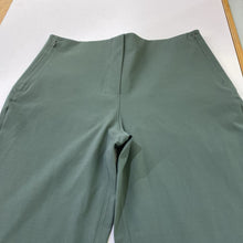 Load image into Gallery viewer, Lululemon pants 10
