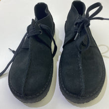 Load image into Gallery viewer, Clarks Originals Desert Trek suede shoes NWT 8