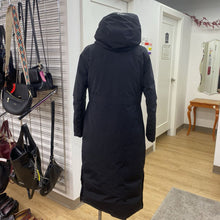Load image into Gallery viewer, Lululemon long down coat 8 (Fits Smaller)