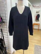 Load image into Gallery viewer, Wilfred merino wool sweater dress 2XS