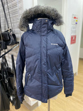 Load image into Gallery viewer, Columbia down jacket L