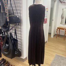 Load image into Gallery viewer, Taylor velour dress 10